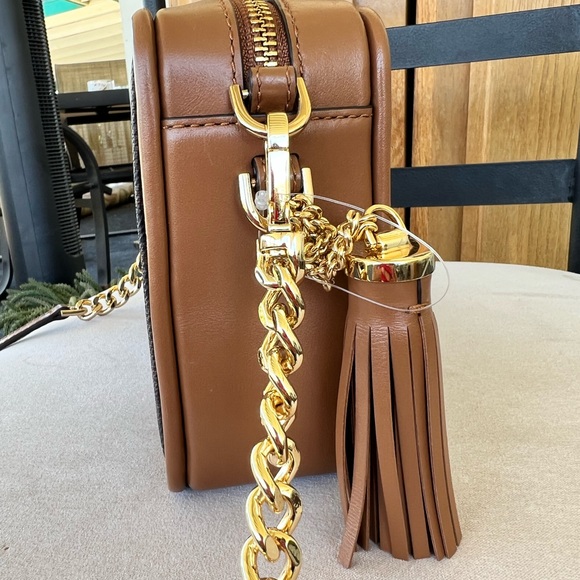 52. MICHAEL KORS Signature Jet Set Charm Medium Camera Crossbody Bag - Picture 6 of 10